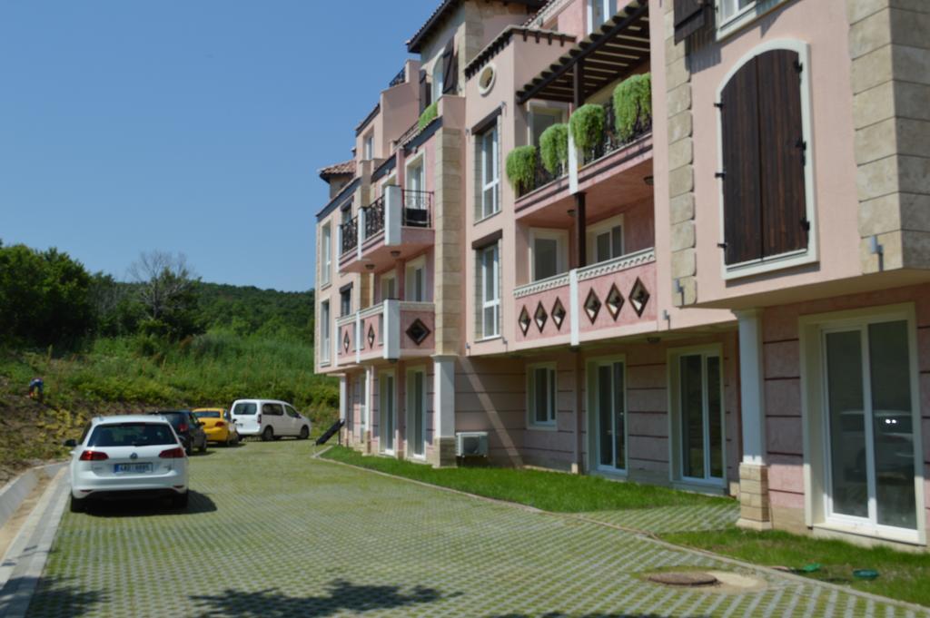 Gitea Saint Johan Apartments Sozopol Exterior foto